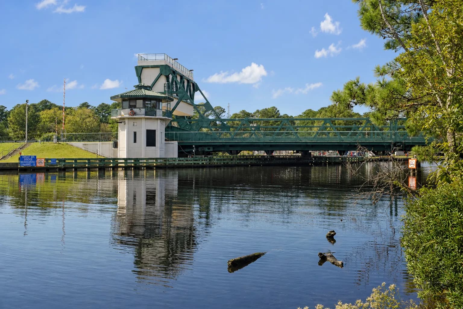 Waterfront homes in Great Bridge, Hampton Roads