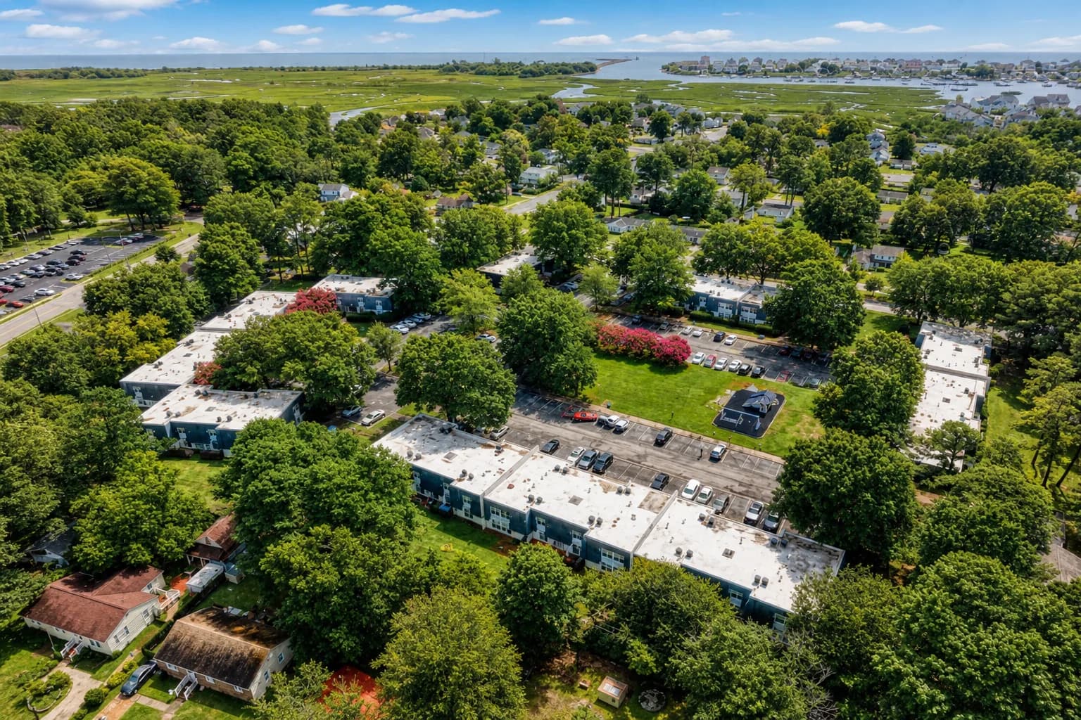Waterfront homes in Fox Hill, Hampton