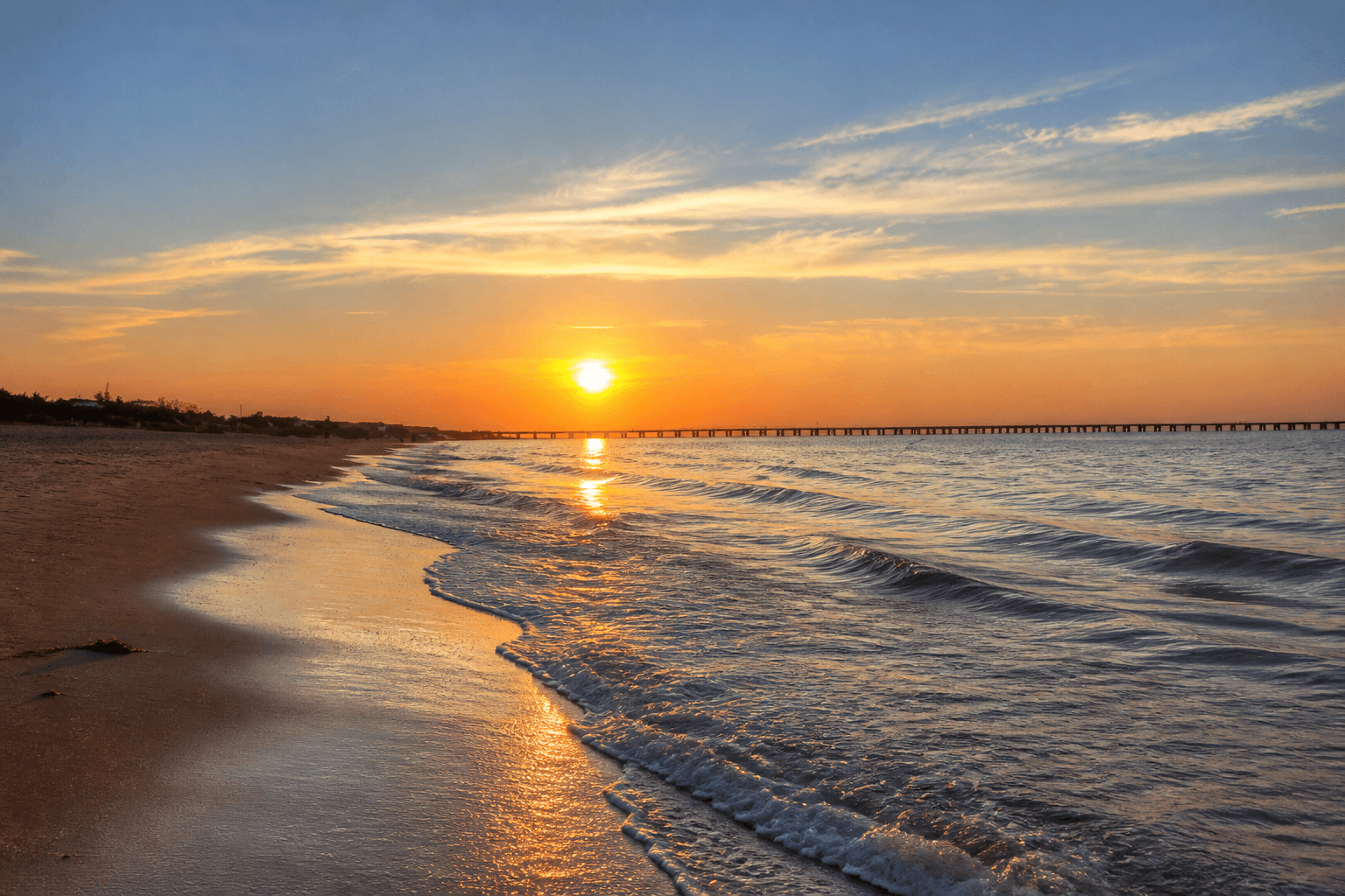 Chesapeake Bay shoreline at Chic's Beach, Virginia Beach