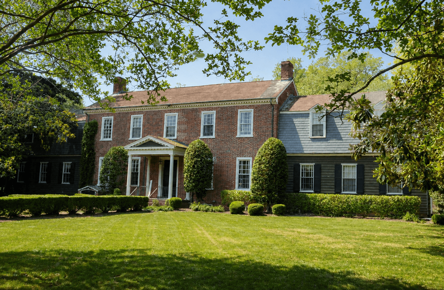 Tree-lined residential street in Great Neck, Virginia Beach