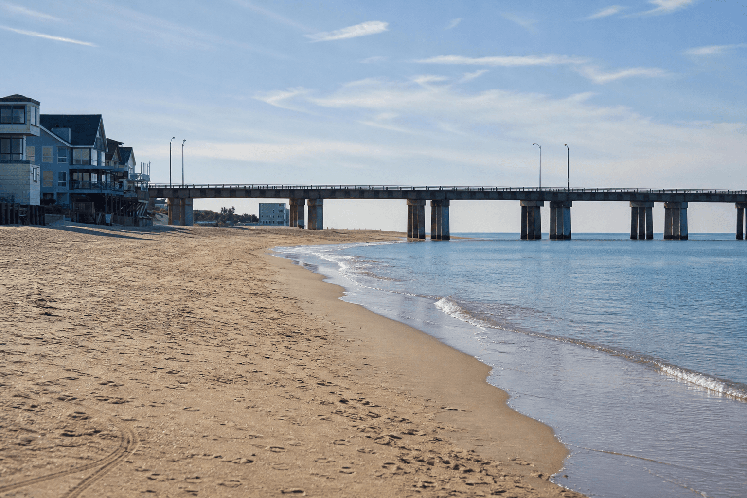 Chesapeake Bay shoreline at Chic's Beach, Virginia Beach
