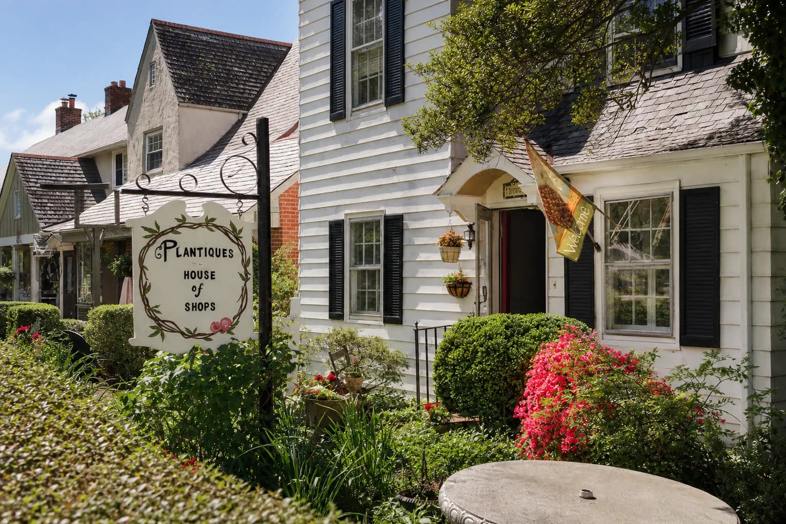 Historic cottages along the river in Hilton Village, Newport News