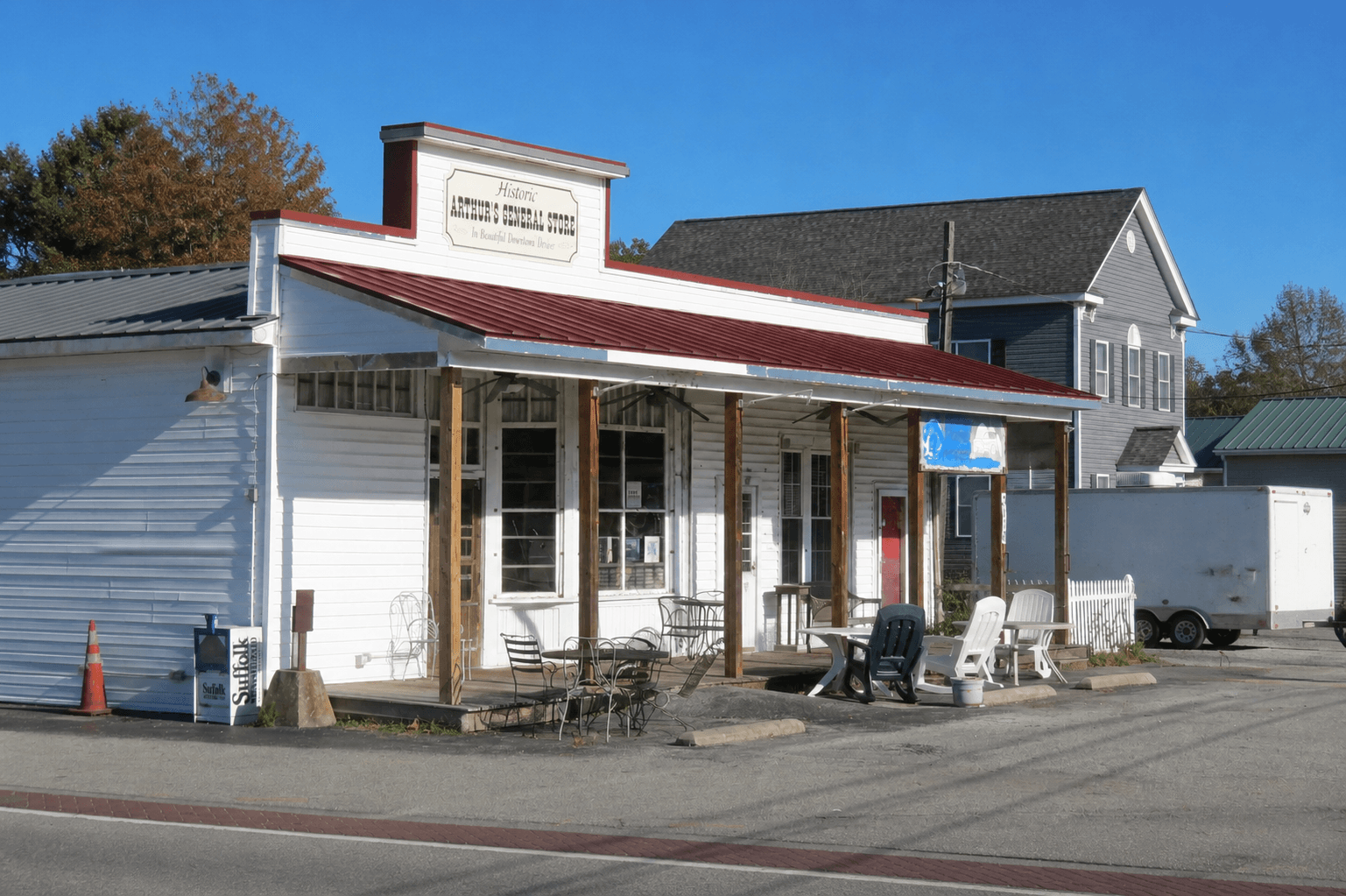 Waterfront homes along the Nansemond River in Driver, Suffolk